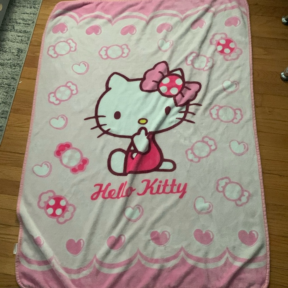 Hello kitty plush fuzzy blanket